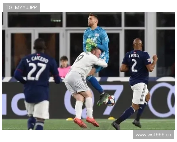 冲撞门将判罚为何常引争议?规则界限全解析 冲撞门将判罚为何常引争议?规则界限全解析